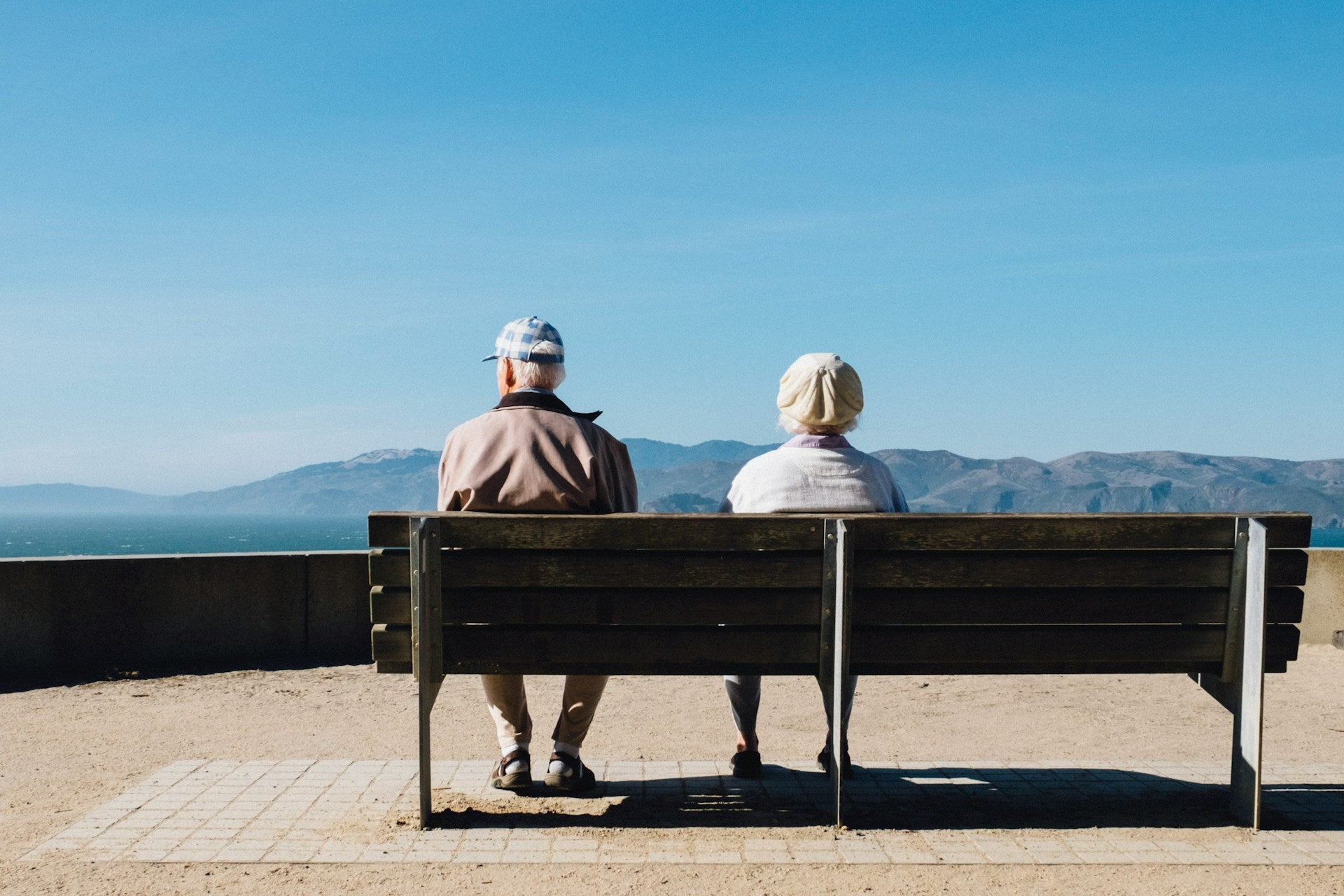 How to Choose Portable Oxygen Concentrators for Elderly Patients